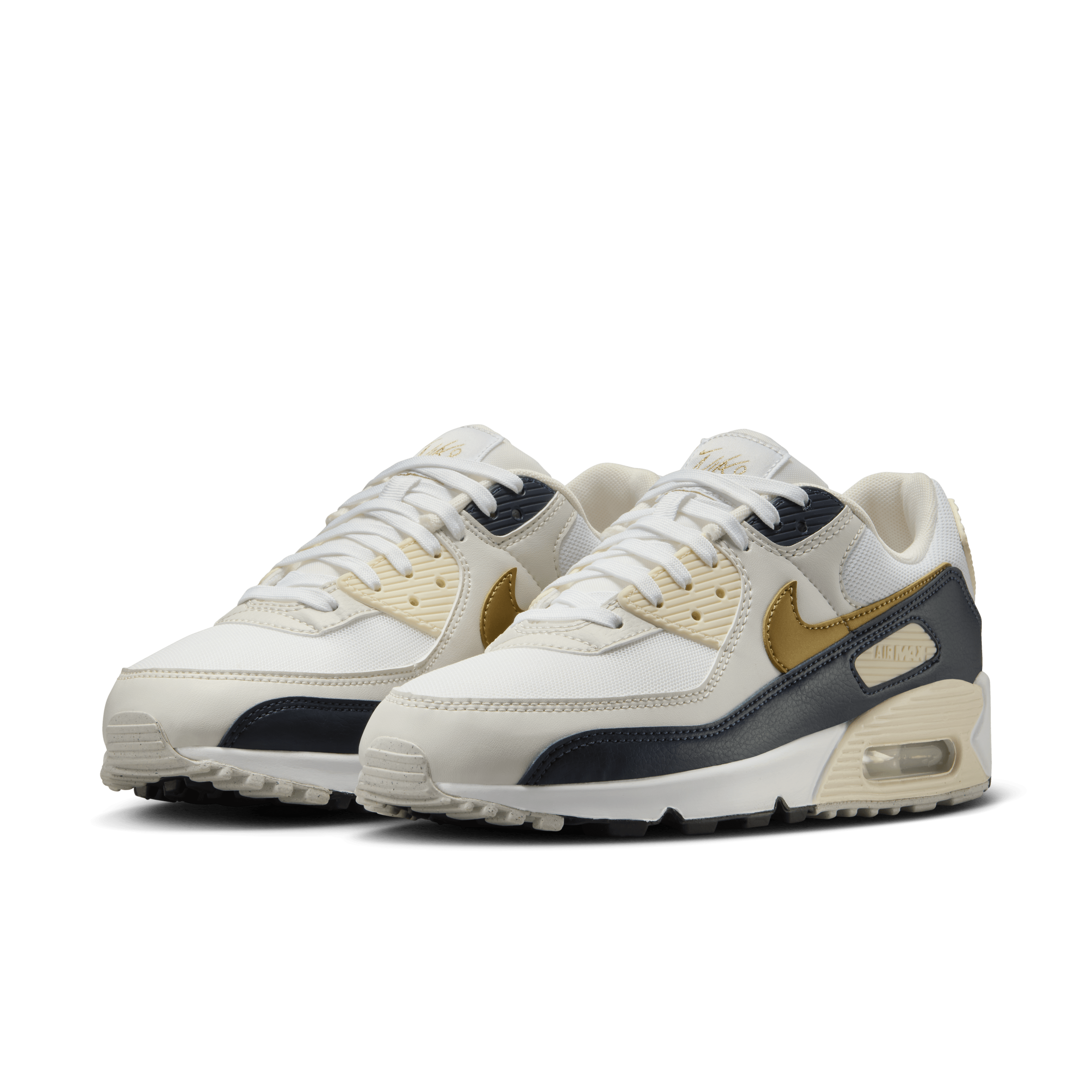 Nike women's air max '90 essential shoes hotsell